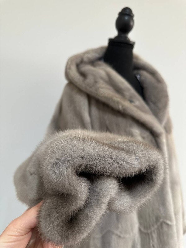 New Real Luxury Natural Mink Fur Coat with Hood Bell Silhouette Moon size M 1201131