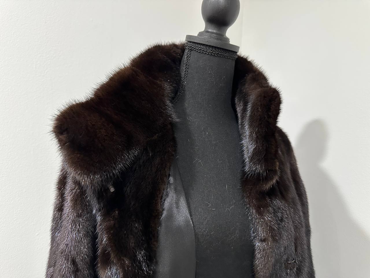 women real mink fur coat with belt dark brown color size L NEW!!! 1109927