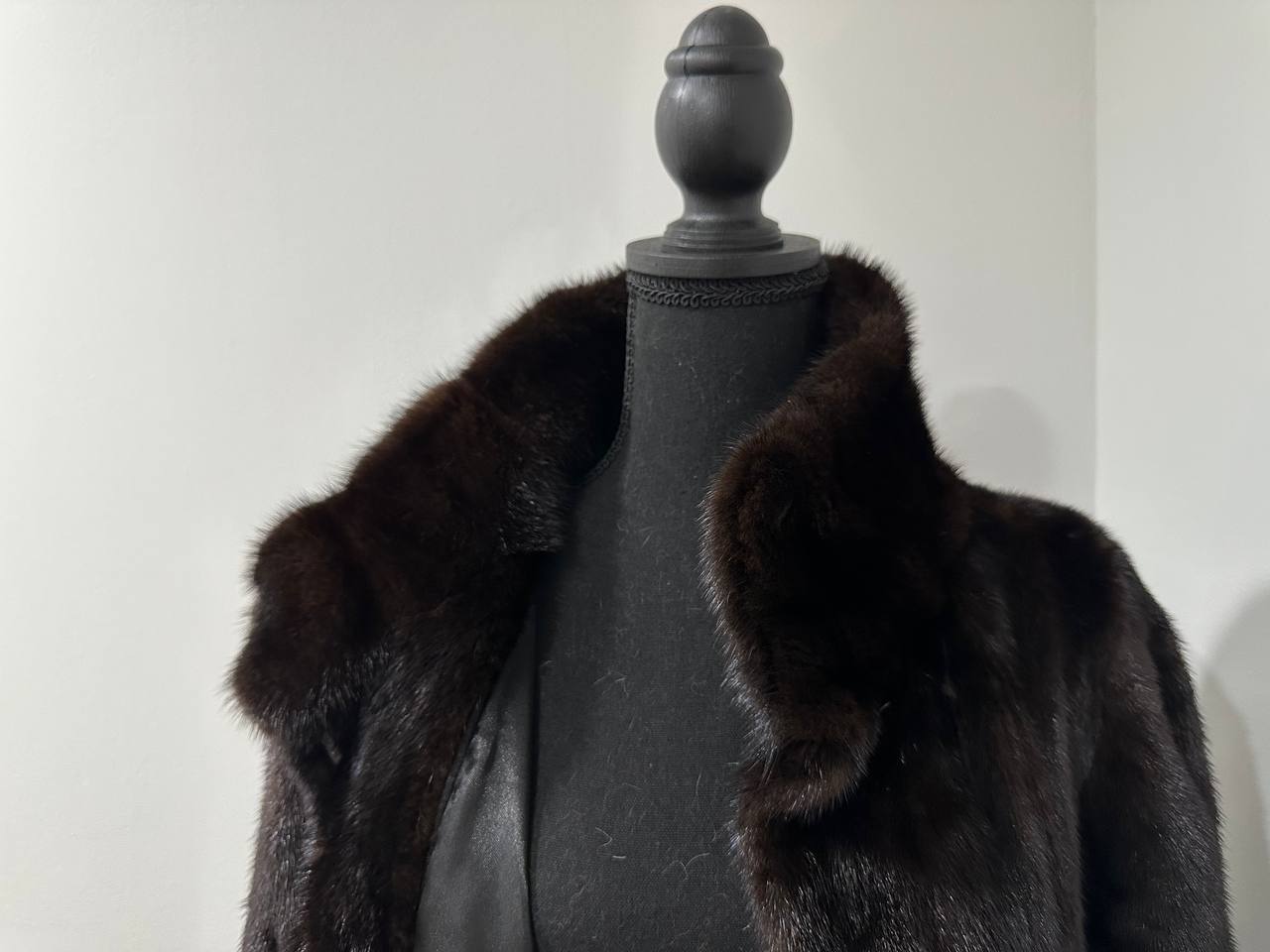 women real mink fur coat with belt dark brown color size L NEW!!! 1109927