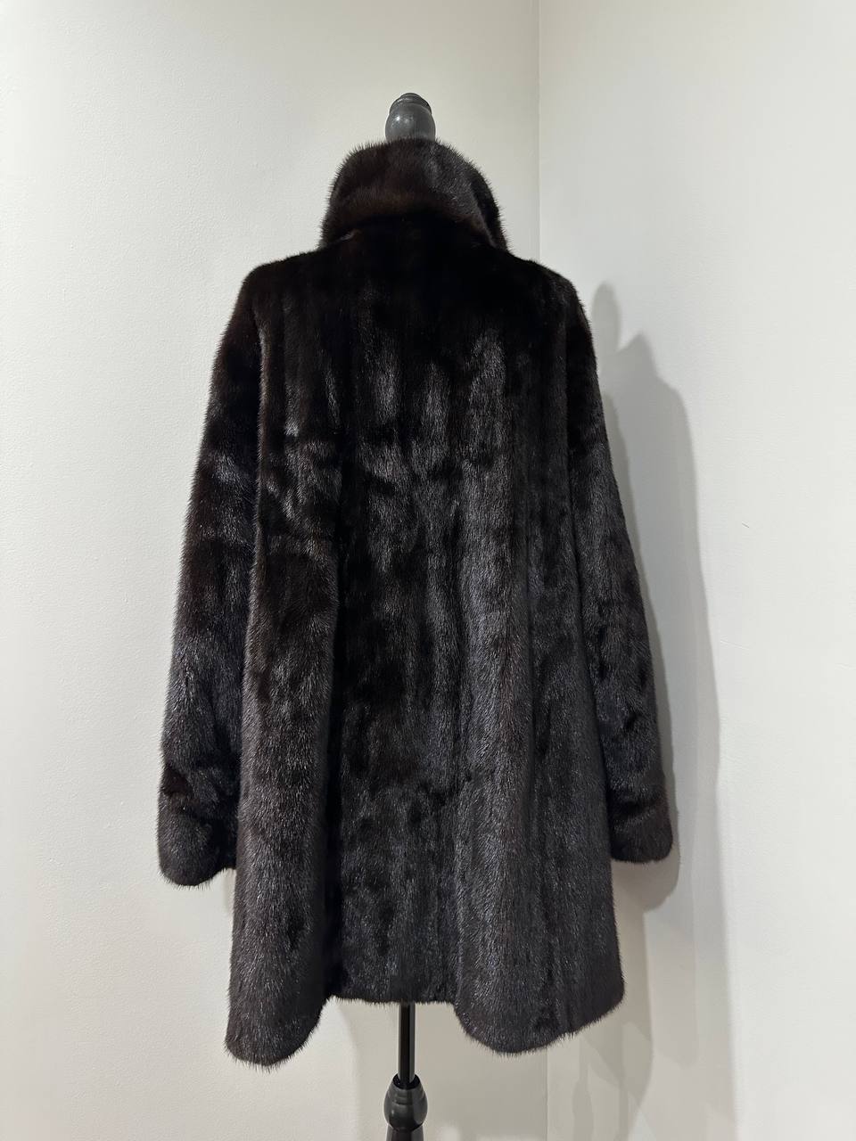 women real mink fur coat with belt dark brown color size L NEW!!! 1109927