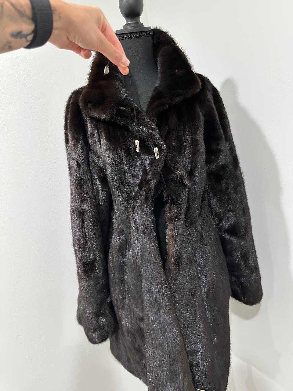 women real mink fur coat with belt dark brown color size L NEW!!! 1109927