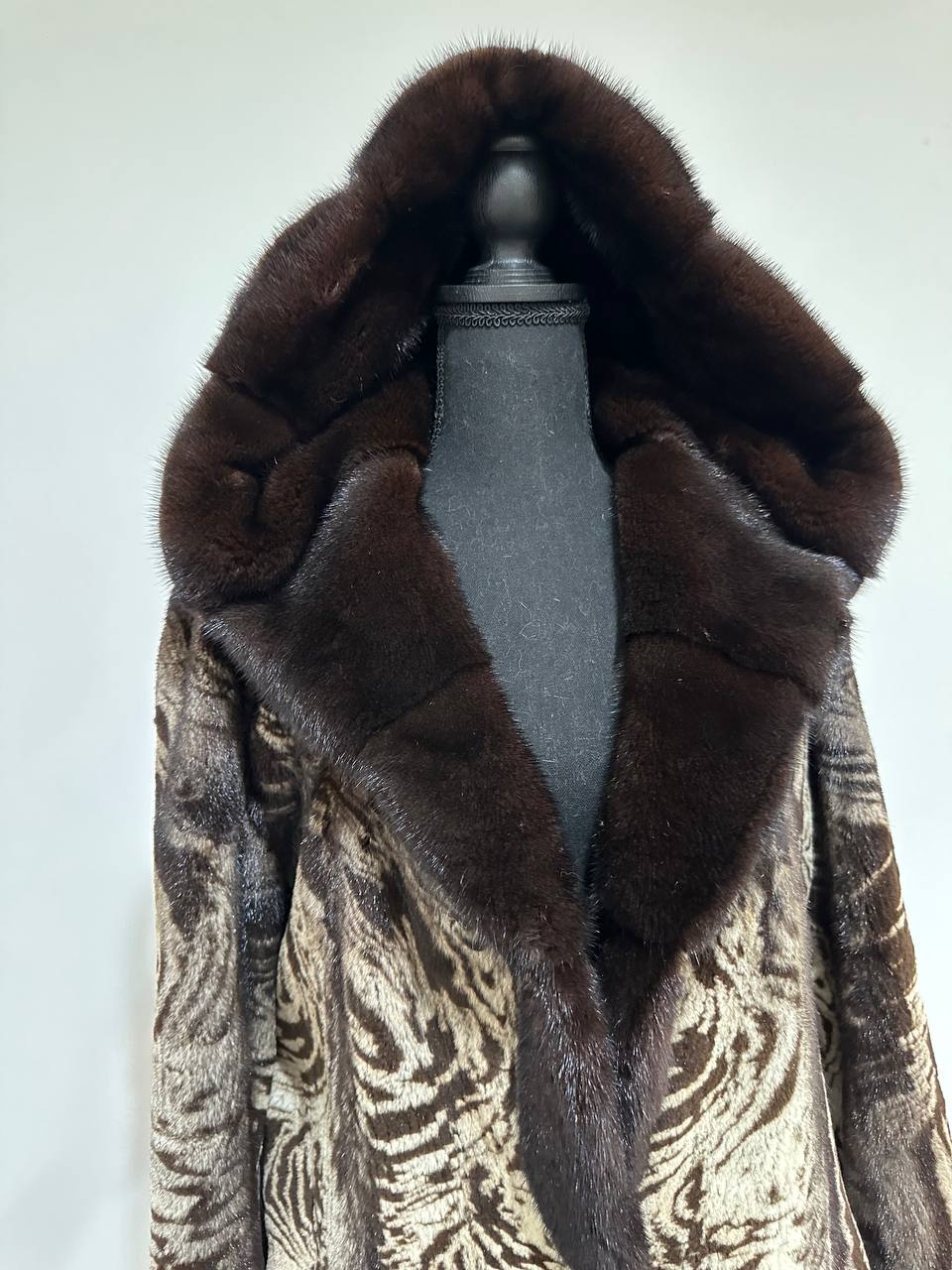 New women Real Natural Luxurious Sheared Mink Fur Coat with Hood 1201087 size M belt