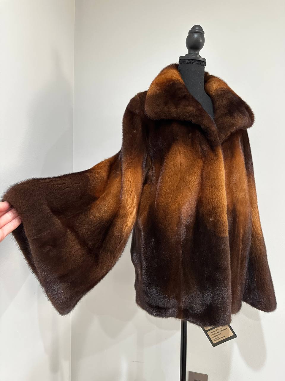 New Real Luxury Mink Fur Coat with Dramatic Flared “Butterfly” Sleeves size L 1201122