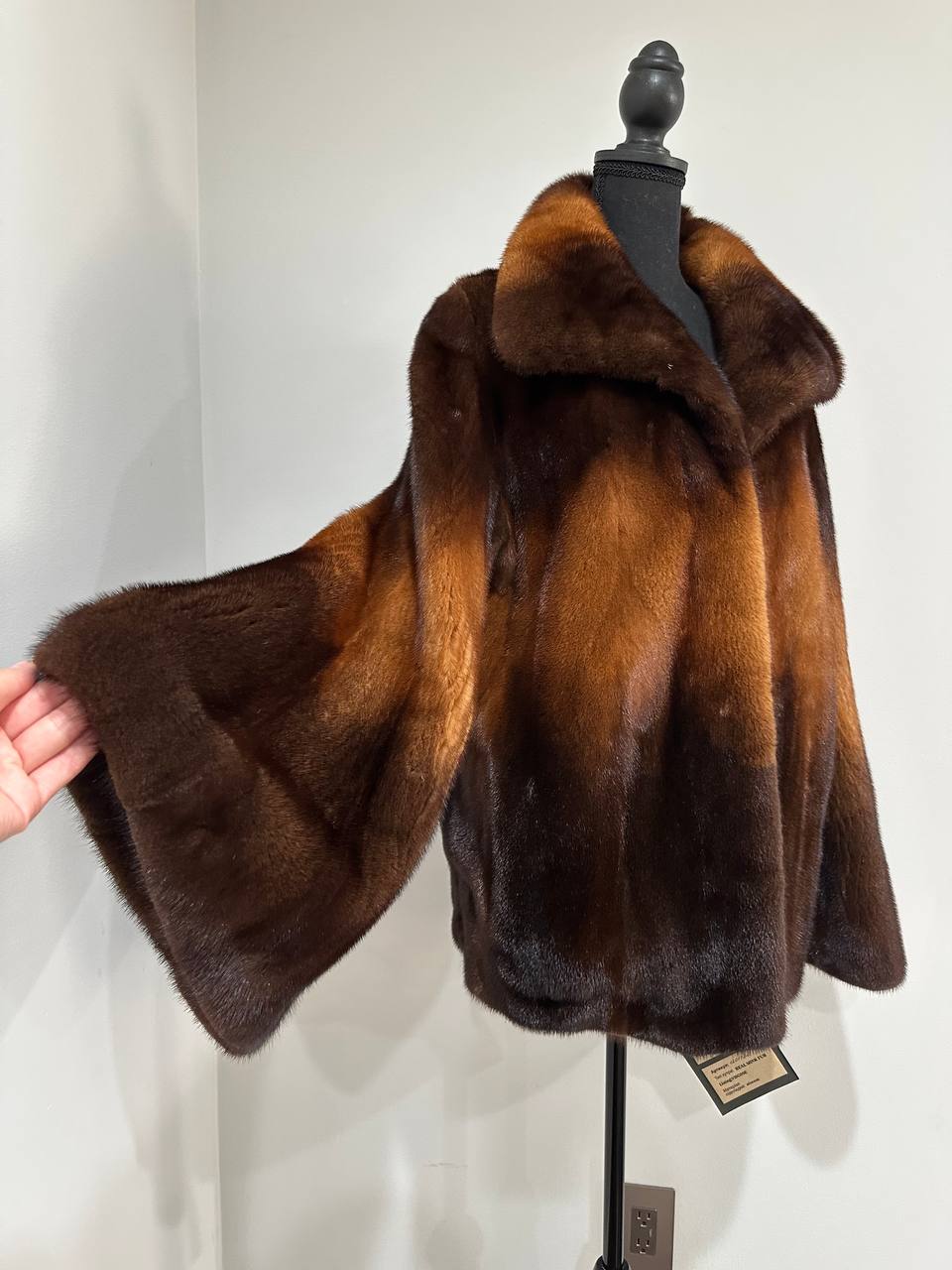 New Real Luxury Mink Fur Coat with Dramatic Flared “Butterfly” Sleeves size L 1201122