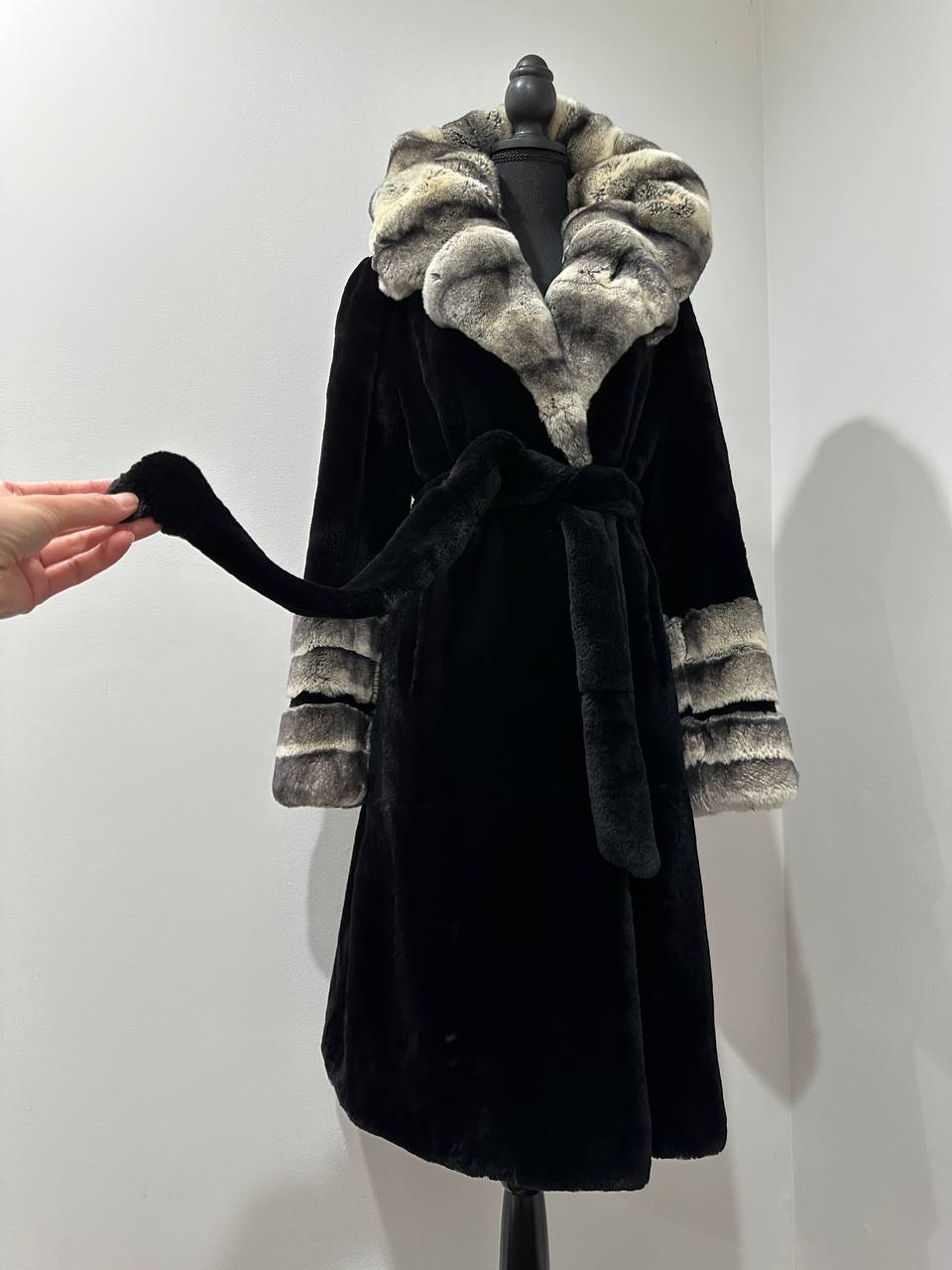 NEW Rex Rabbit Fur Collar Jacket – 1201137 Chinchilla REX size M with Golden Gradient