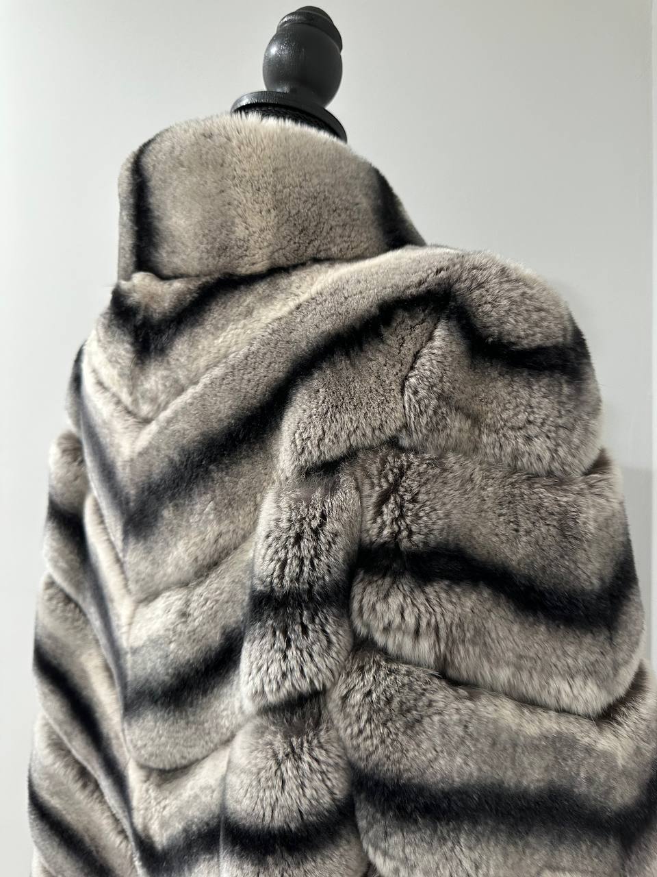 NEW Chinchilla Look Rex Rabbit Fur Jacket – Soft Luxury Coat – Size M 1201139