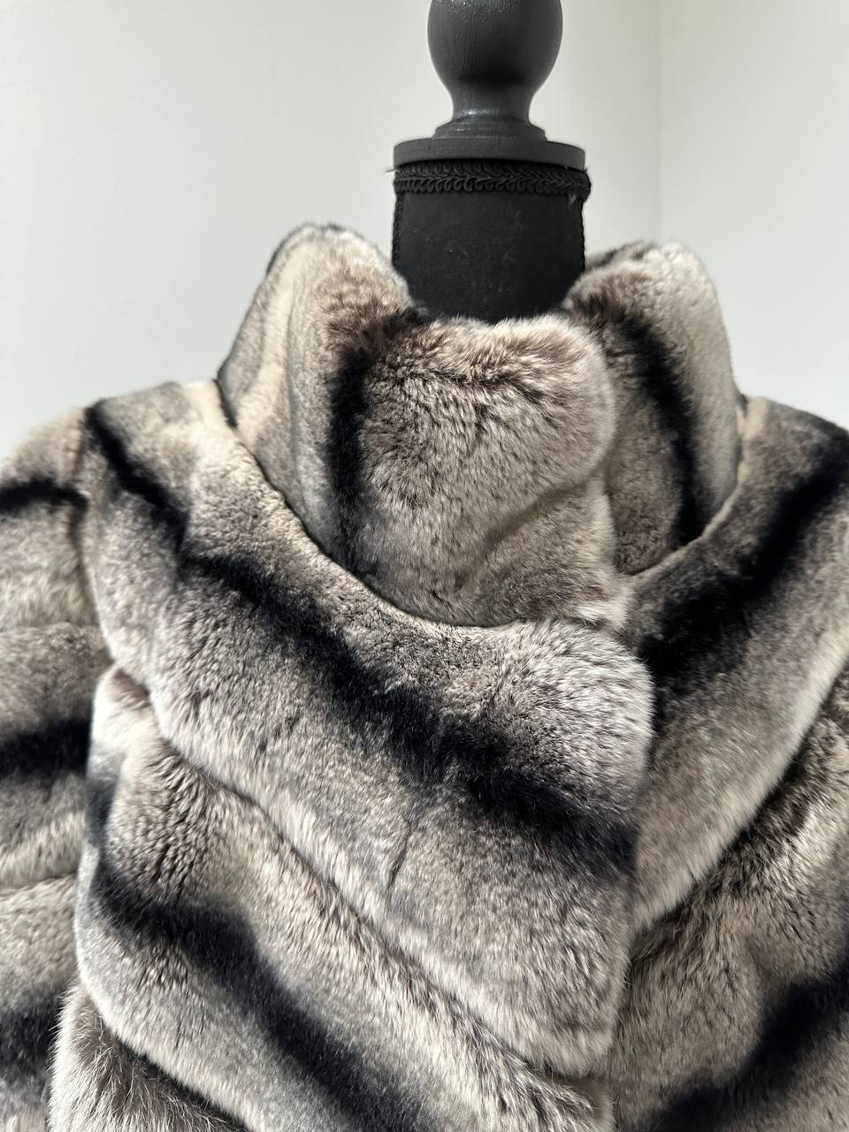 NEW Chinchilla Look Rex Rabbit Fur Jacket – Soft Luxury Coat – Size M 1201139