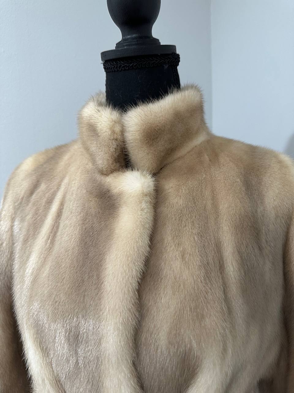 NEW Beige Pastel Mink Fur Jacket – Short Coat Size S 1201136 belted Elegant Warm