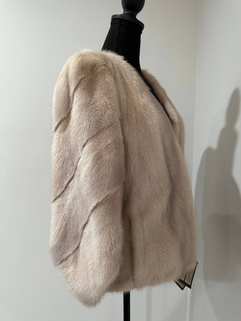 NEW REAL MINK FUR SHORT coat JACKET size M FULL SKIN 1201130 powdery PINK TINT