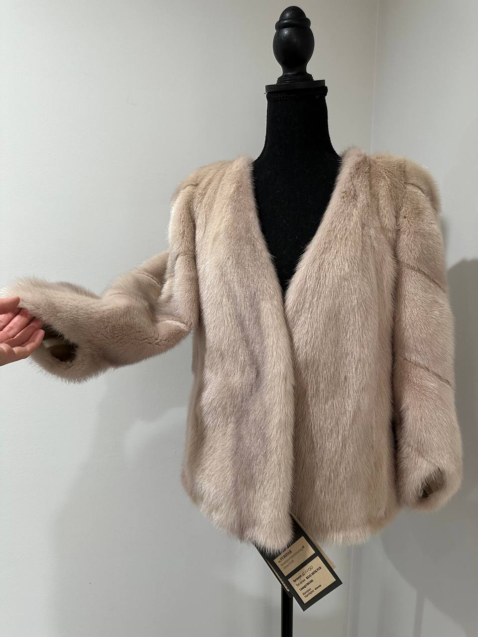 NEW REAL MINK FUR SHORT coat JACKET size M FULL SKIN 1201130 powdery PINK TINT