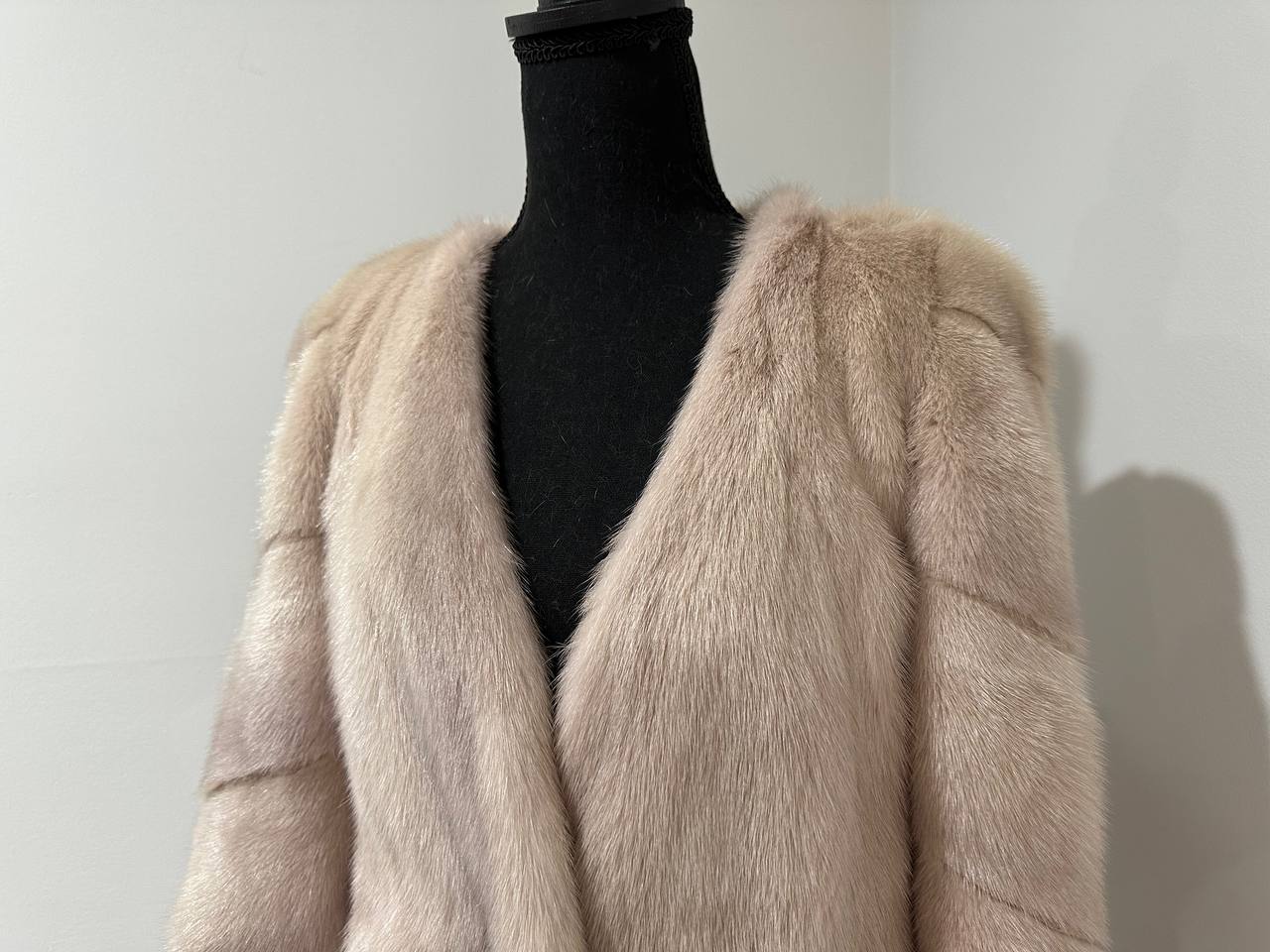 NEW REAL MINK FUR SHORT coat JACKET size M FULL SKIN 1201130 powdery PINK TINT