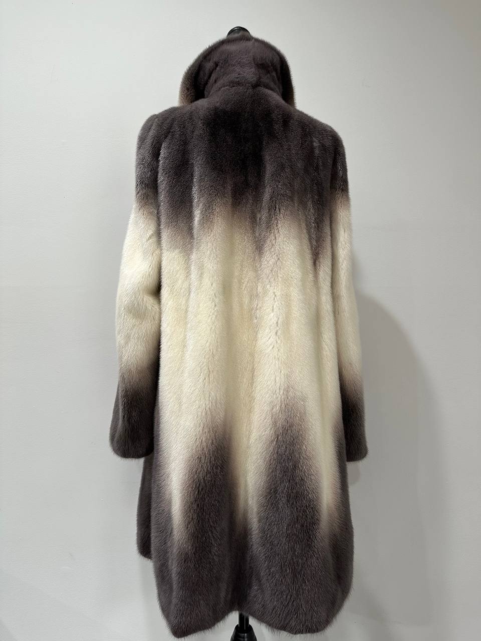 Luxury Natural Mink Fur Coat Gradient 1201142 M Shades Snow Cream Smoky Charcoal