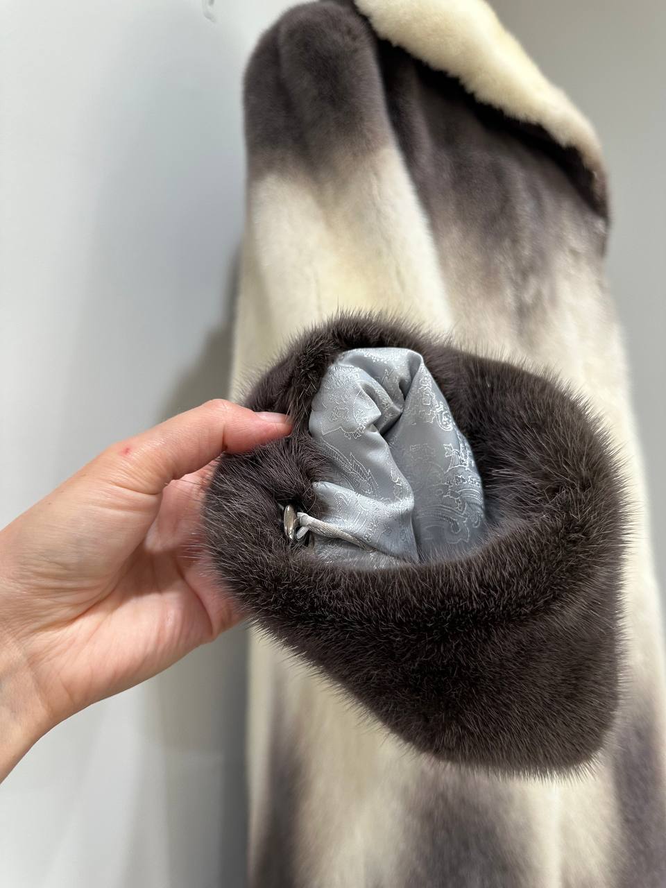 Luxury Natural Mink Fur Coat Gradient 1201142 M Shades Snow Cream Smoky Charcoal
