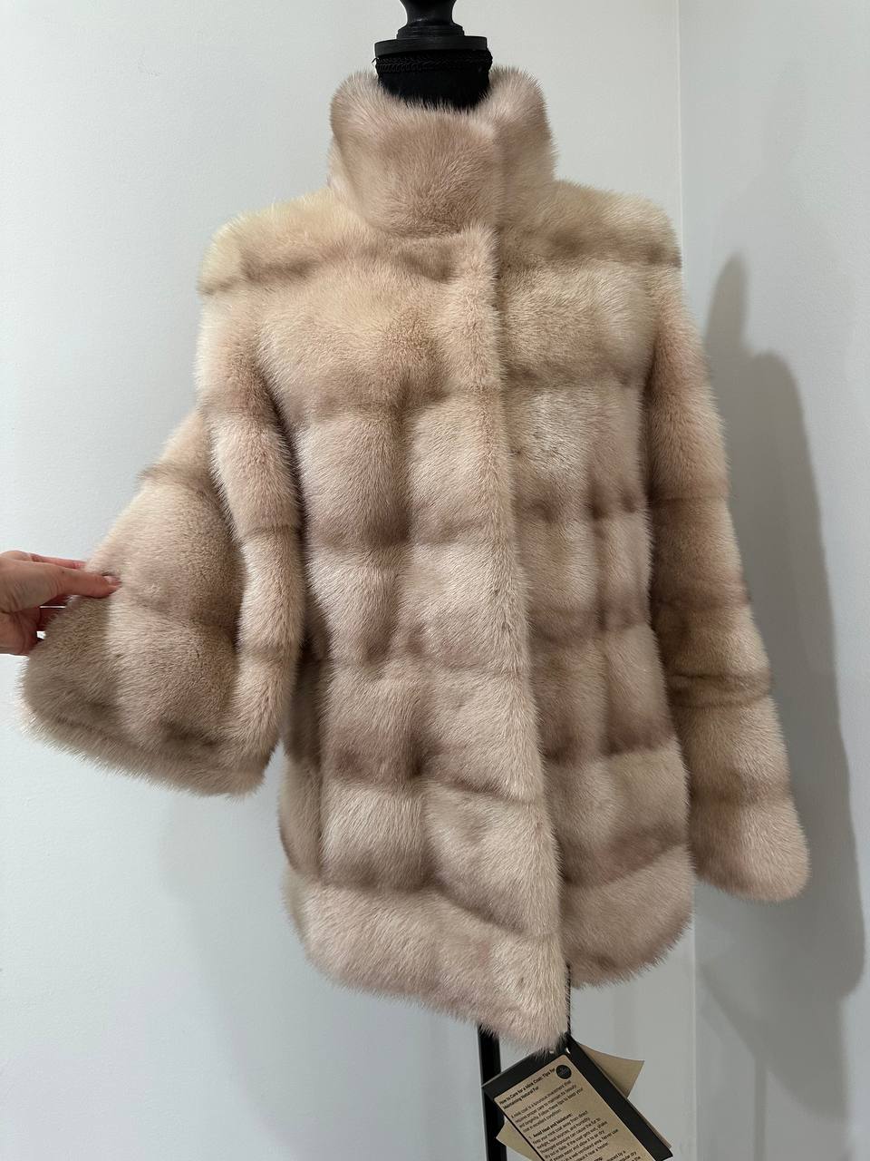 Stunning Pearl Beige Real Mink Fur Jacket – FURSTAR Exclusive Size S 1201143