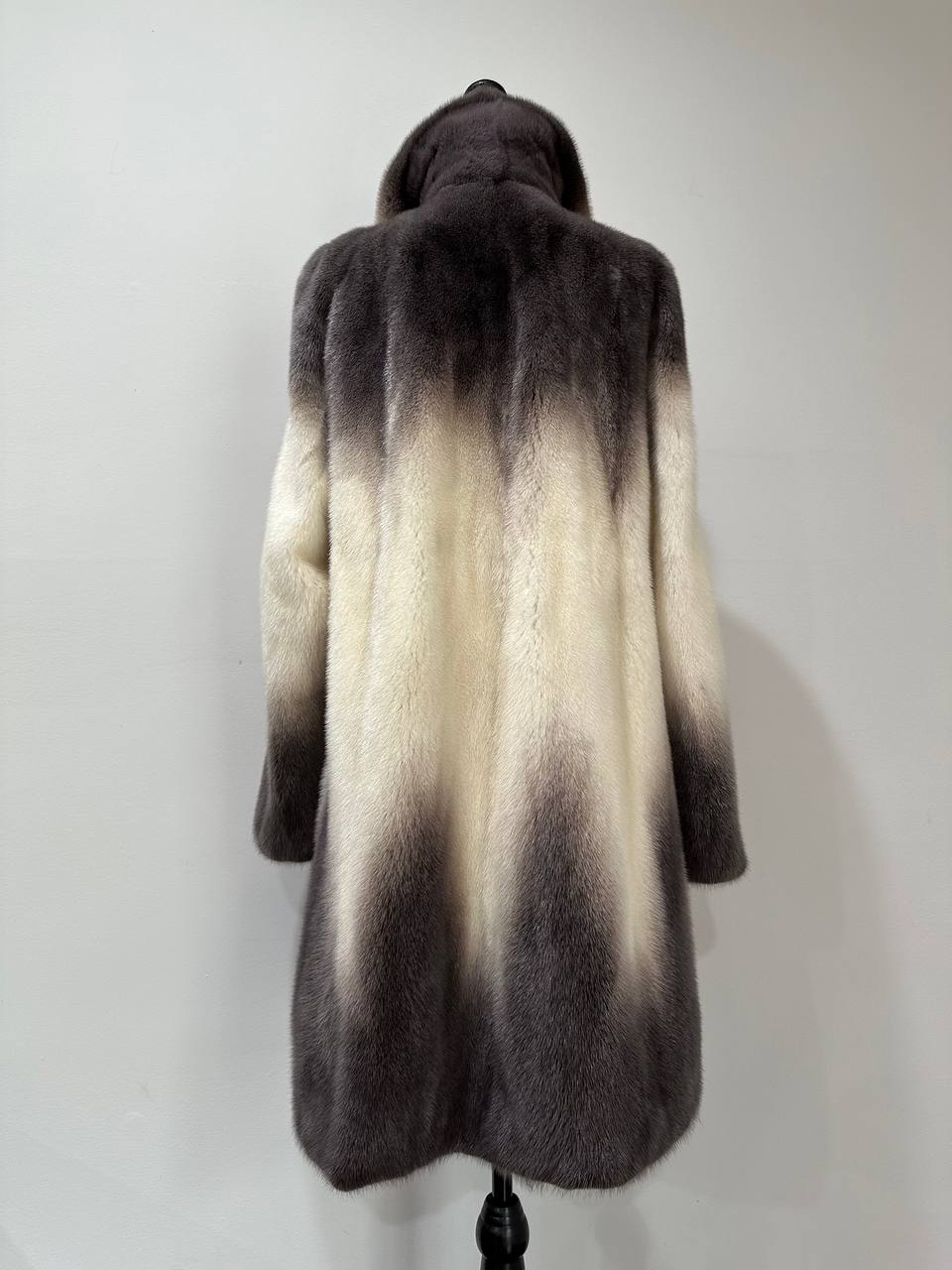 Luxury Natural Mink Fur Coat Gradient 1201142 M Shades Snow Cream Smoky Charcoal