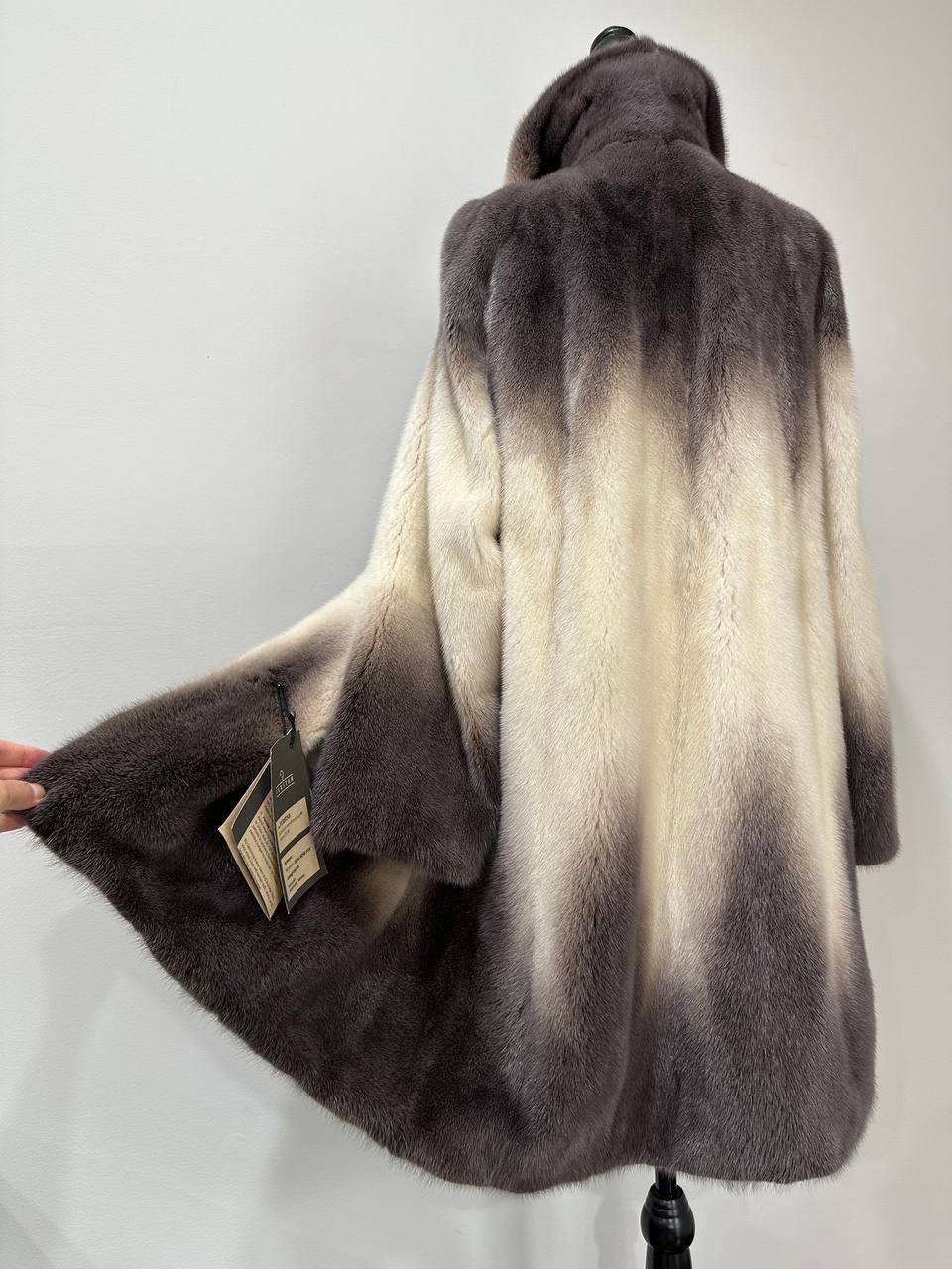 Luxury Natural Mink Fur Coat Gradient 1201142 M Shades Snow Cream Smoky Charcoal