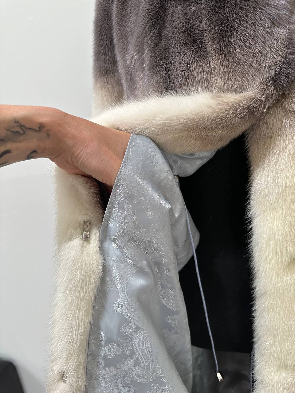 Luxury Natural Mink Fur Coat Gradient 1201142 M Shades Snow Cream Smoky Charcoal
