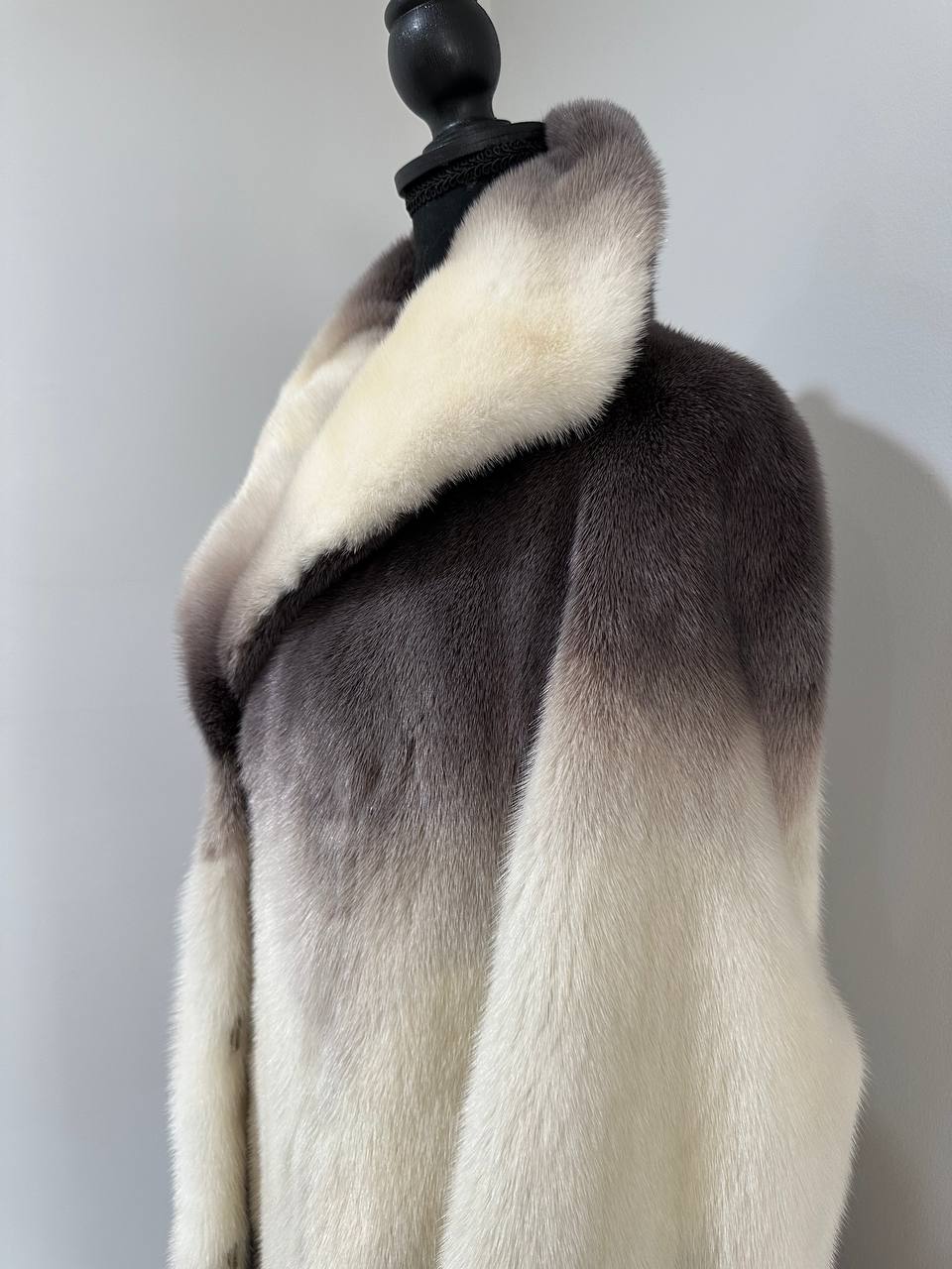 Luxury Natural Mink Fur Coat Gradient 1201142 M Shades Snow Cream Smoky Charcoal