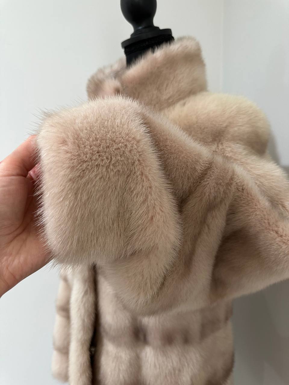 Stunning Pearl Beige Real Mink Fur Jacket – FURSTAR Exclusive Size S 1201143