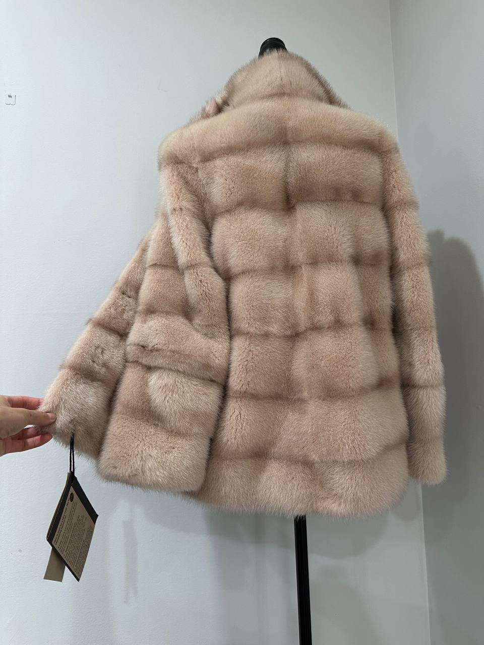 Stunning Pearl Beige Real Mink Fur Jacket – FURSTAR Exclusive Size S 1201143