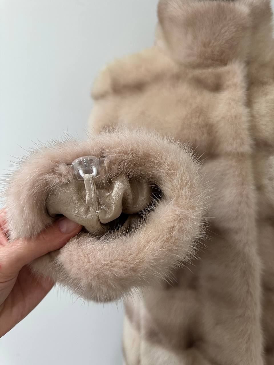 Stunning Pearl Beige Real Mink Fur Jacket – FURSTAR Exclusive Size S 1201143
