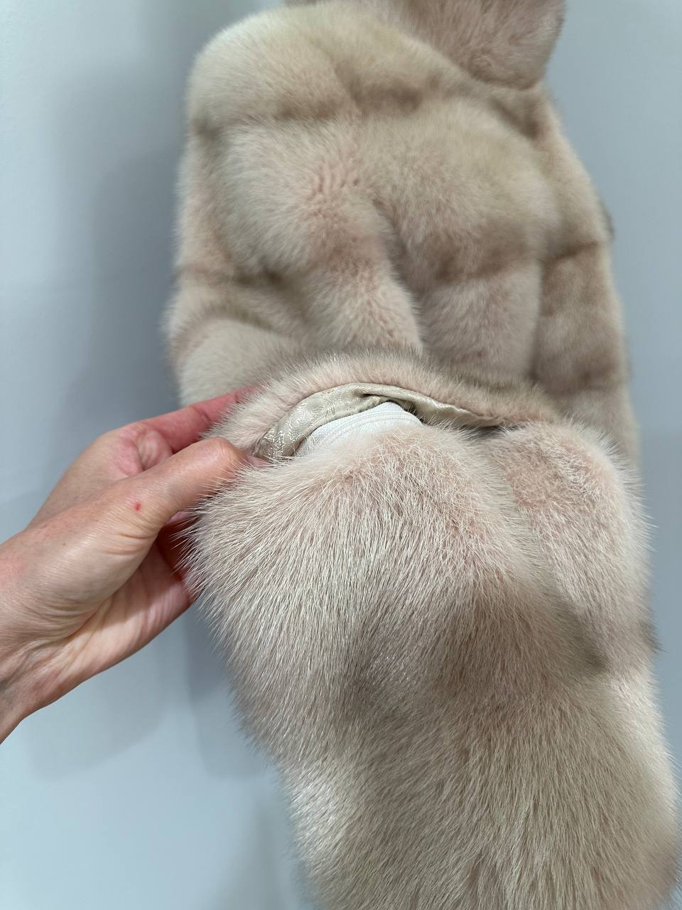 Stunning Pearl Beige Real Mink Fur Jacket – FURSTAR Exclusive Size S 1201143