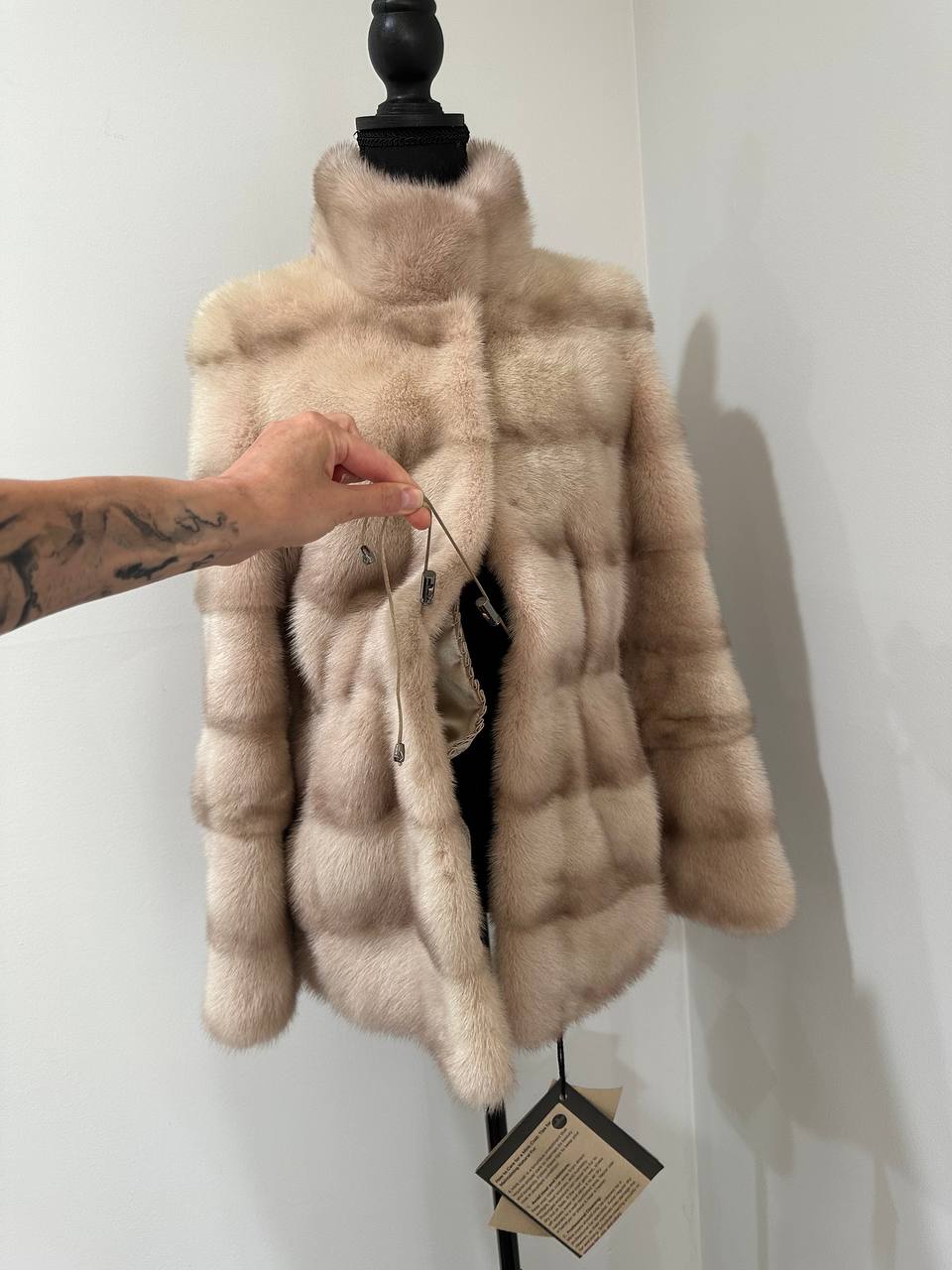 Stunning Pearl Beige Real Mink Fur Jacket – FURSTAR Exclusive Size S 1201143