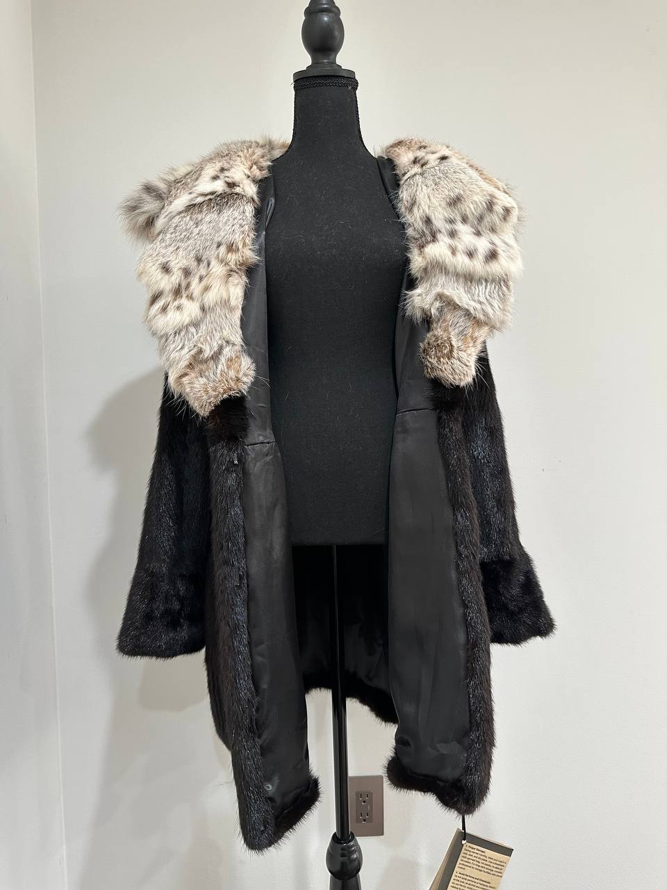 NEW Natural Real Dark Brown Black Mink M size Coat Natural Lynx Hooded 1201140
