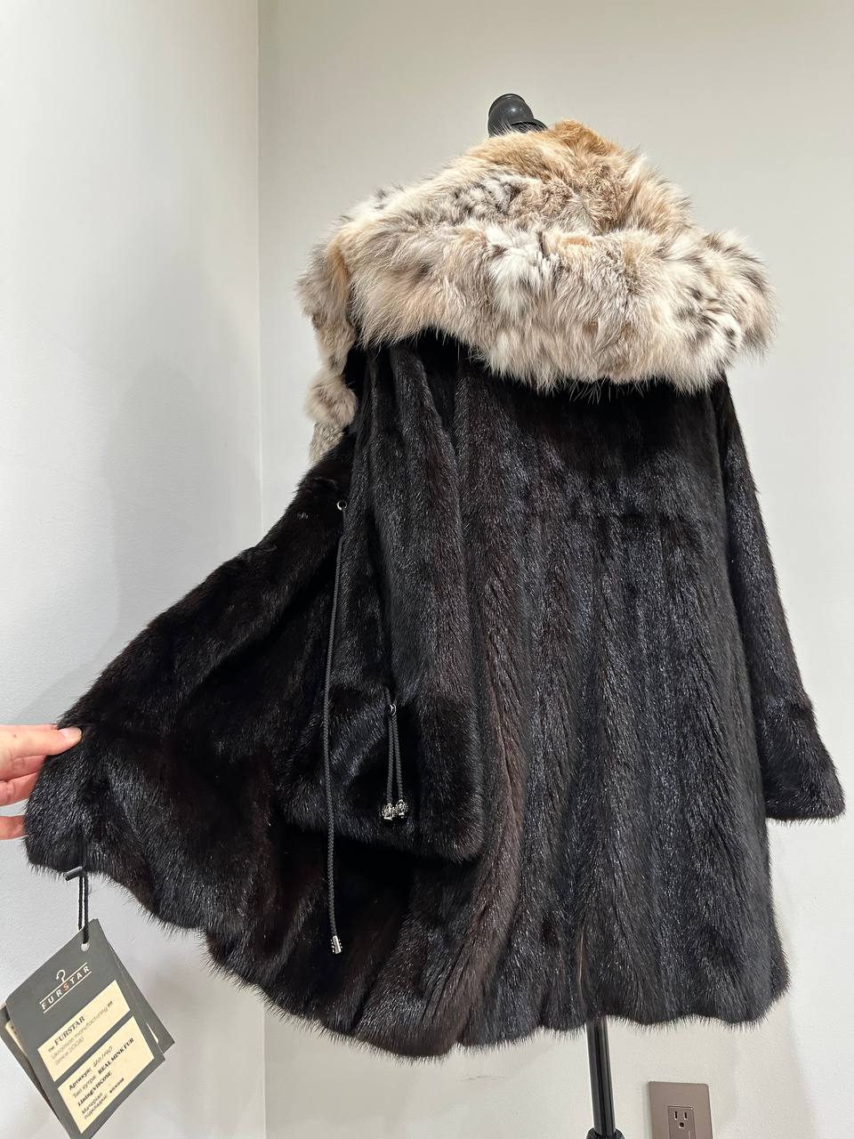 NEW Natural Real Dark Brown Black Mink M size Coat Natural Lynx Hooded 1201140