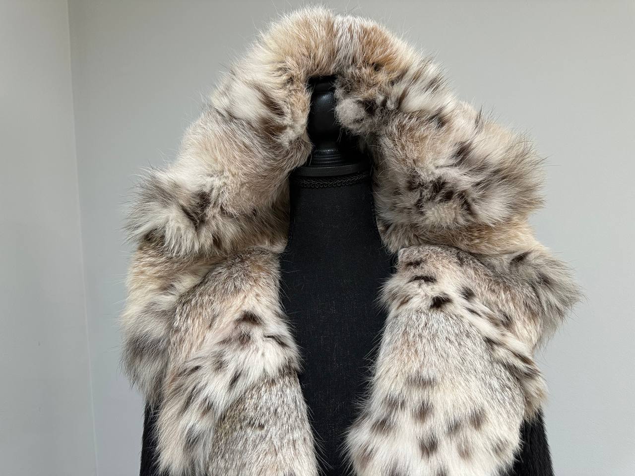 NEW Natural Real Dark Brown Black Mink M size Coat Natural Lynx Hooded 1201140