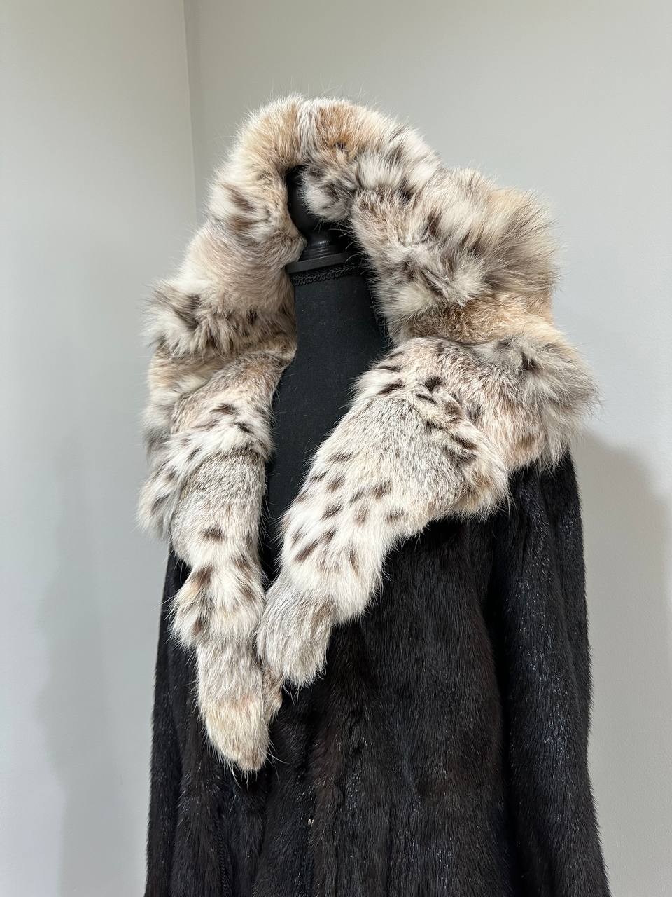 NEW Natural Real Dark Brown Black Mink M size Coat Natural Lynx Hooded 1201140