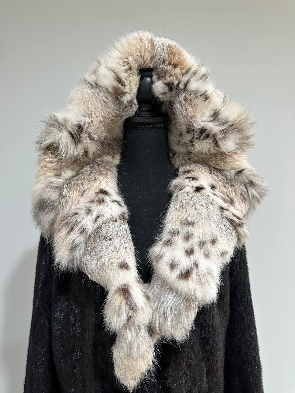NEW Natural Real Dark Brown Black Mink M size Coat Natural Lynx Hooded 1201140