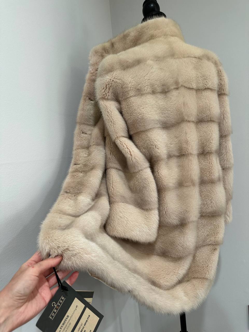 Luxury Natural Real Mink Fur Coat with Detachable Sleeves  size S 1201141 Exclusive