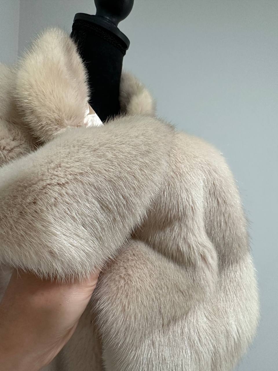 Luxury Natural Real Mink Fur Coat with Detachable Sleeves  size S 1201141 Exclusive