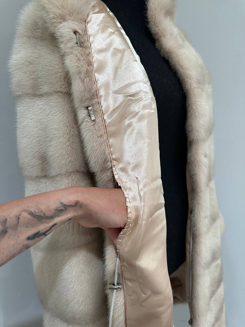 Luxury Natural Real Mink Fur Coat with Detachable Sleeves  size S 1201141 Exclusive