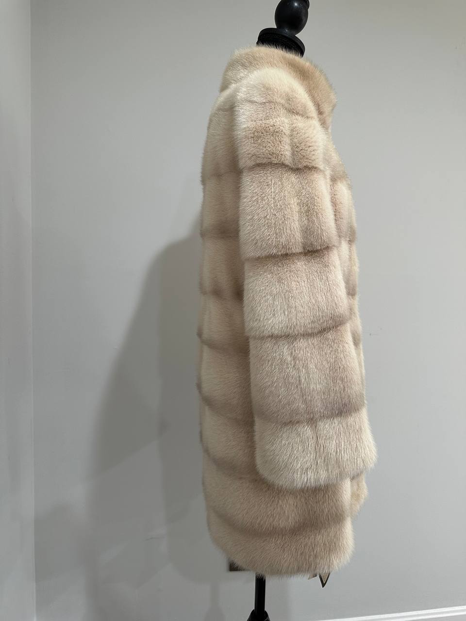 Luxury Natural Real Mink Fur Coat with Detachable Sleeves  size S 1201141 Exclusive