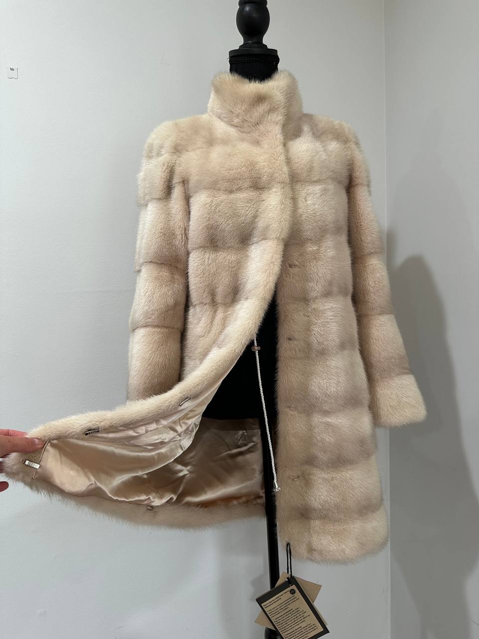 Luxury Natural Real Mink Fur Coat with Detachable Sleeves  size S 1201141 Exclusive