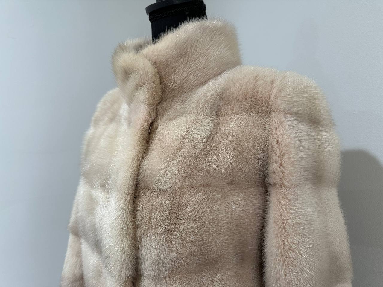 Luxury Natural Real Mink Fur Coat with Detachable Sleeves  size S 1201141 Exclusive