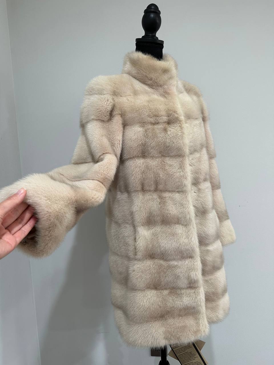 Luxury Natural Real Mink Fur Coat with Detachable Sleeves  size S 1201141 Exclusive