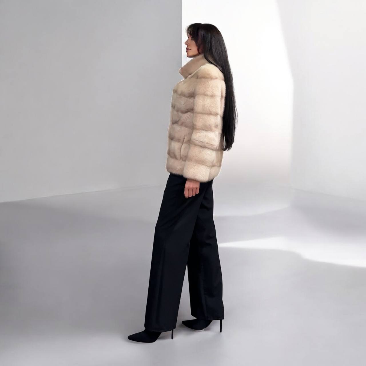Stunning Pearl Beige Real Mink Fur Jacket – FURSTAR Exclusive Size S 1201143