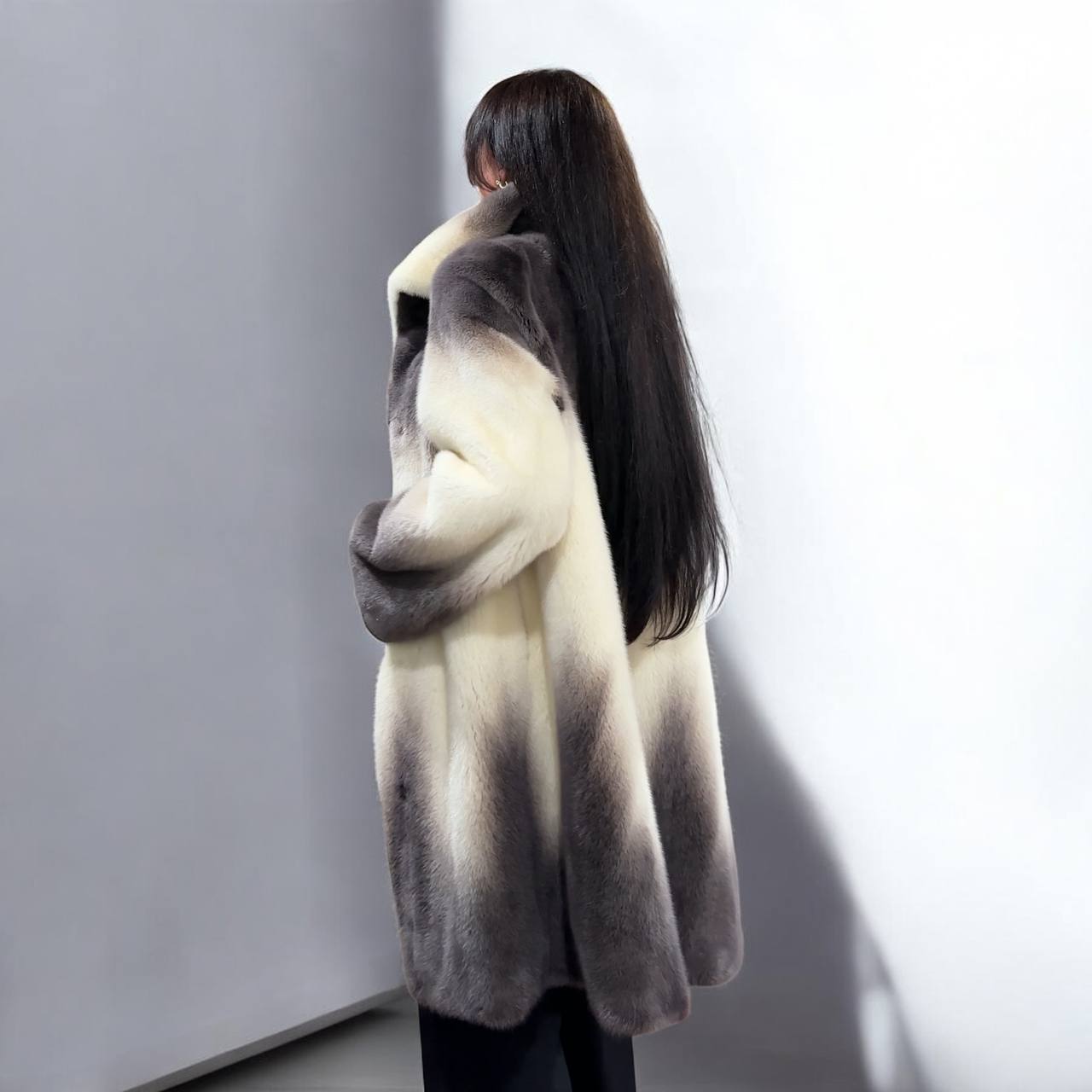 Luxury Natural Mink Fur Coat Gradient 1201142 M Shades Snow Cream Smoky Charcoal
