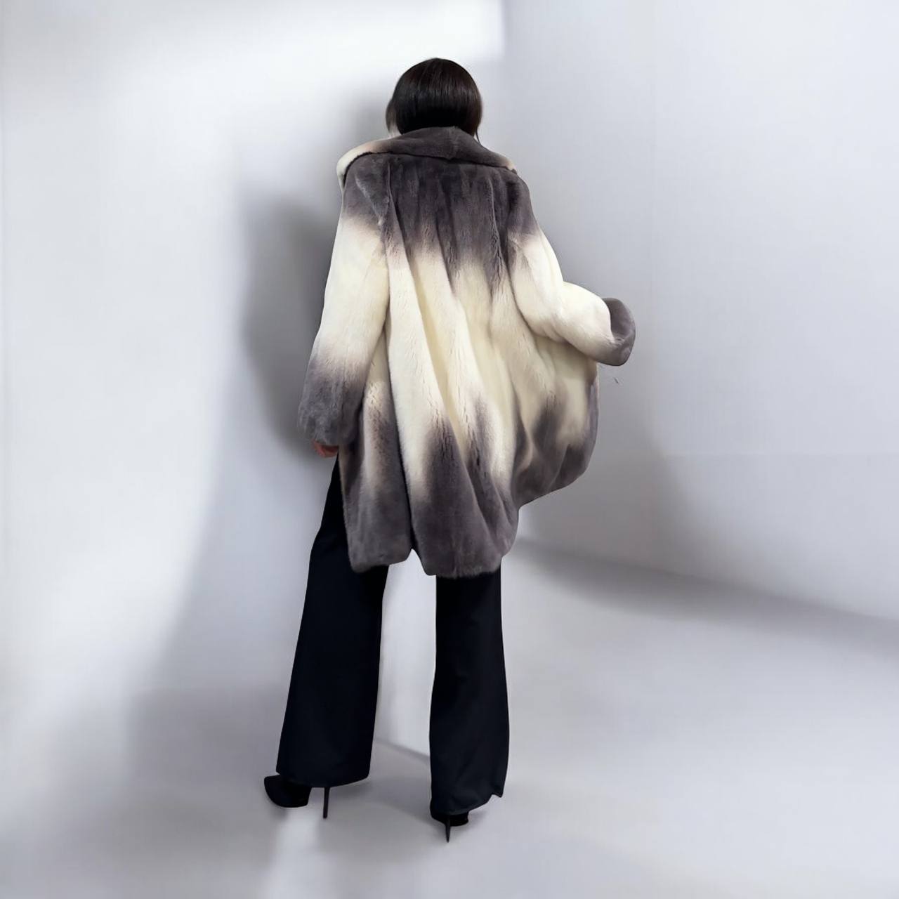 Luxury Natural Mink Fur Coat Gradient 1201142 M Shades Snow Cream Smoky Charcoal