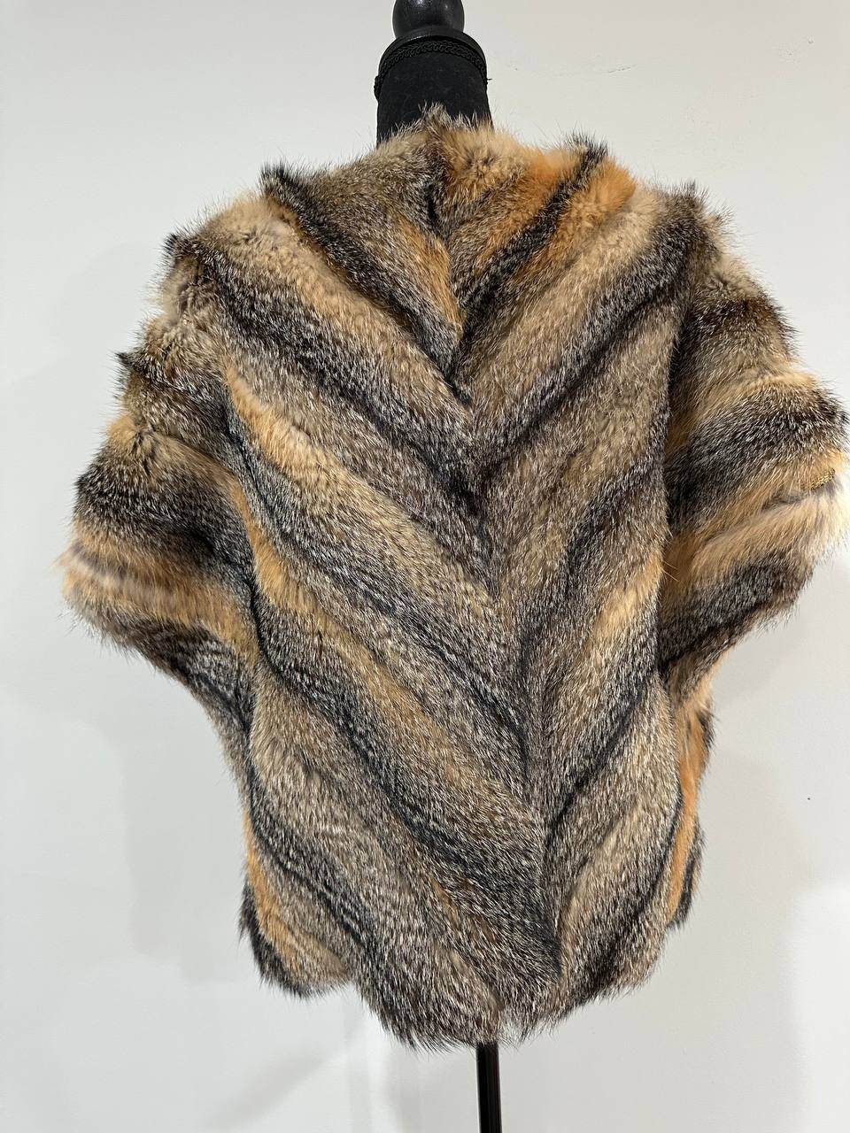 Women's Brand New Real natural coyote Fur VEST waist Coat Sleeves Less 1109979 size L XL