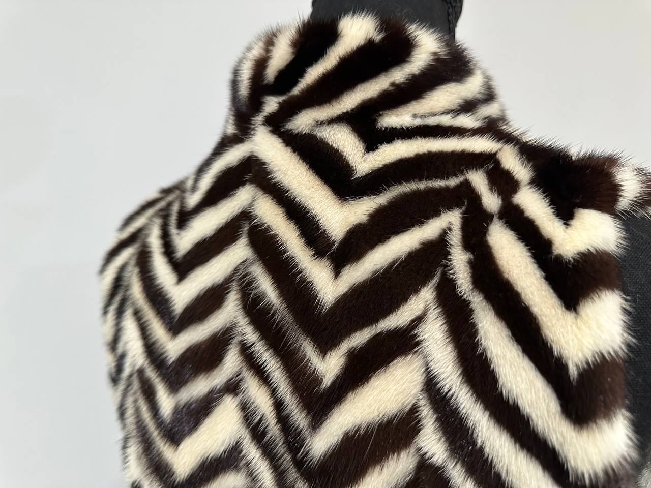 WOMEN MINK REAL FUR VEST zebra print SIZE XS 1201128 without sleeves BRANDED