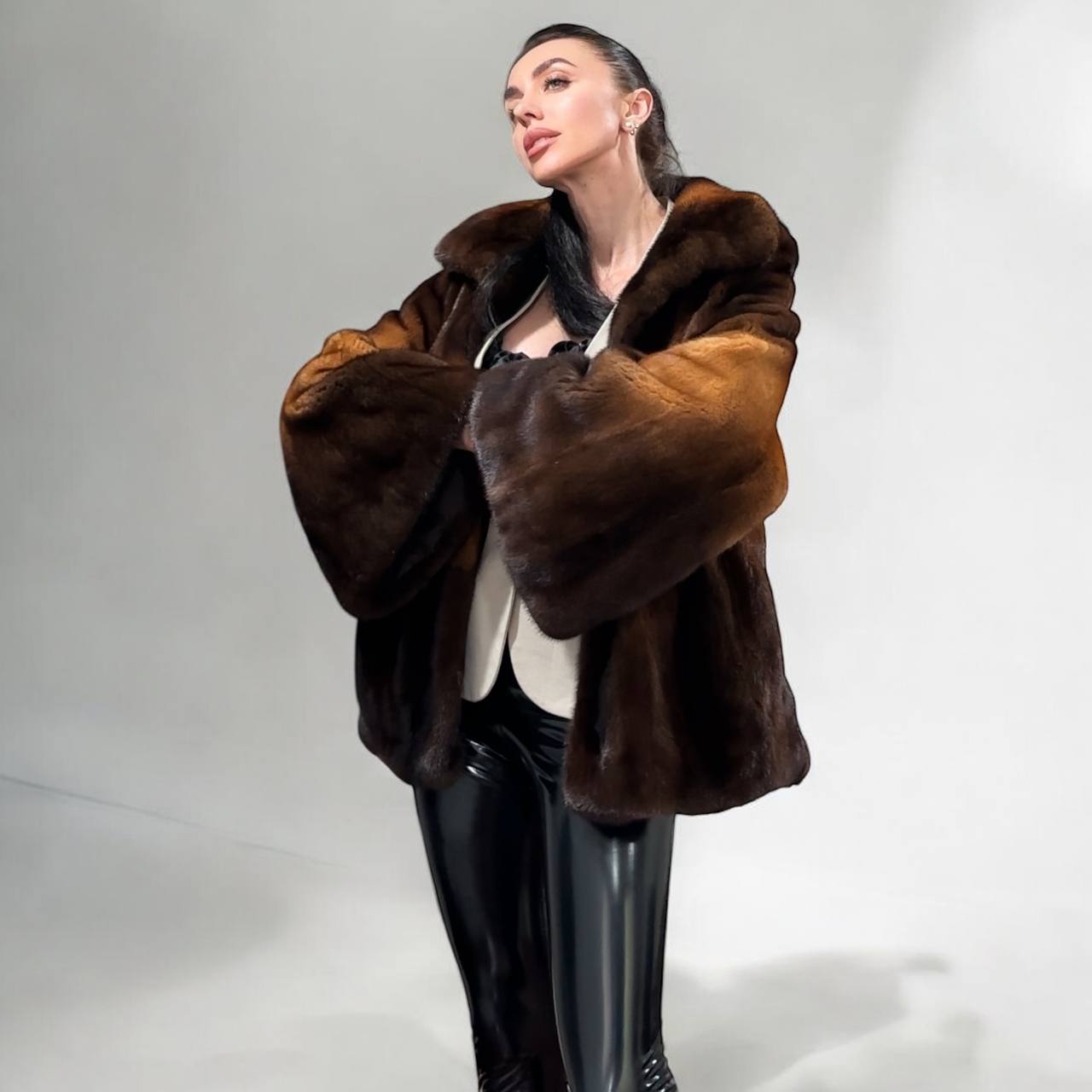 New Real Luxury Mink Fur Coat with Dramatic Flared “Butterfly” Sleeves size L 1201122