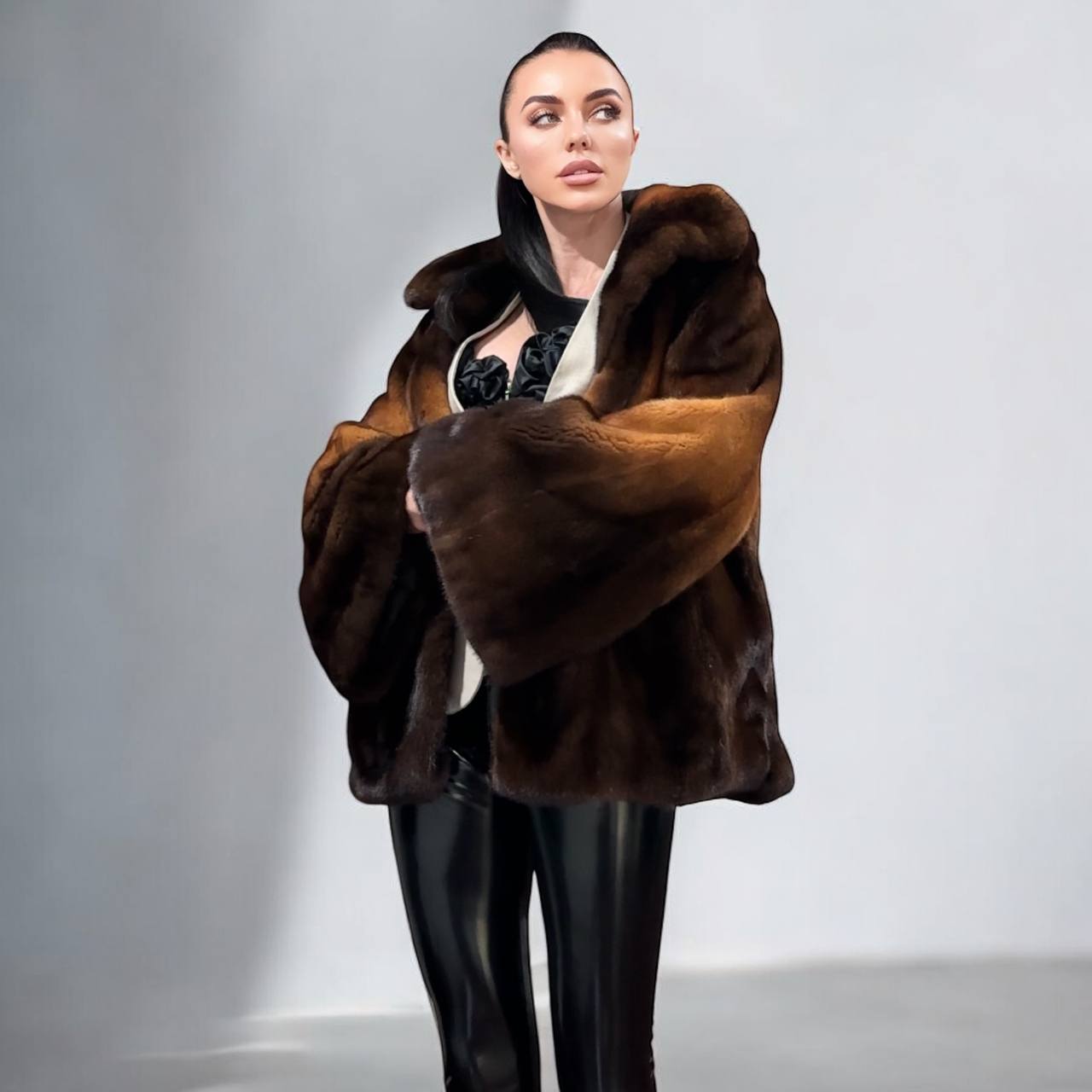New Real Luxury Mink Fur Coat with Dramatic Flared “Butterfly” Sleeves size L 1201122