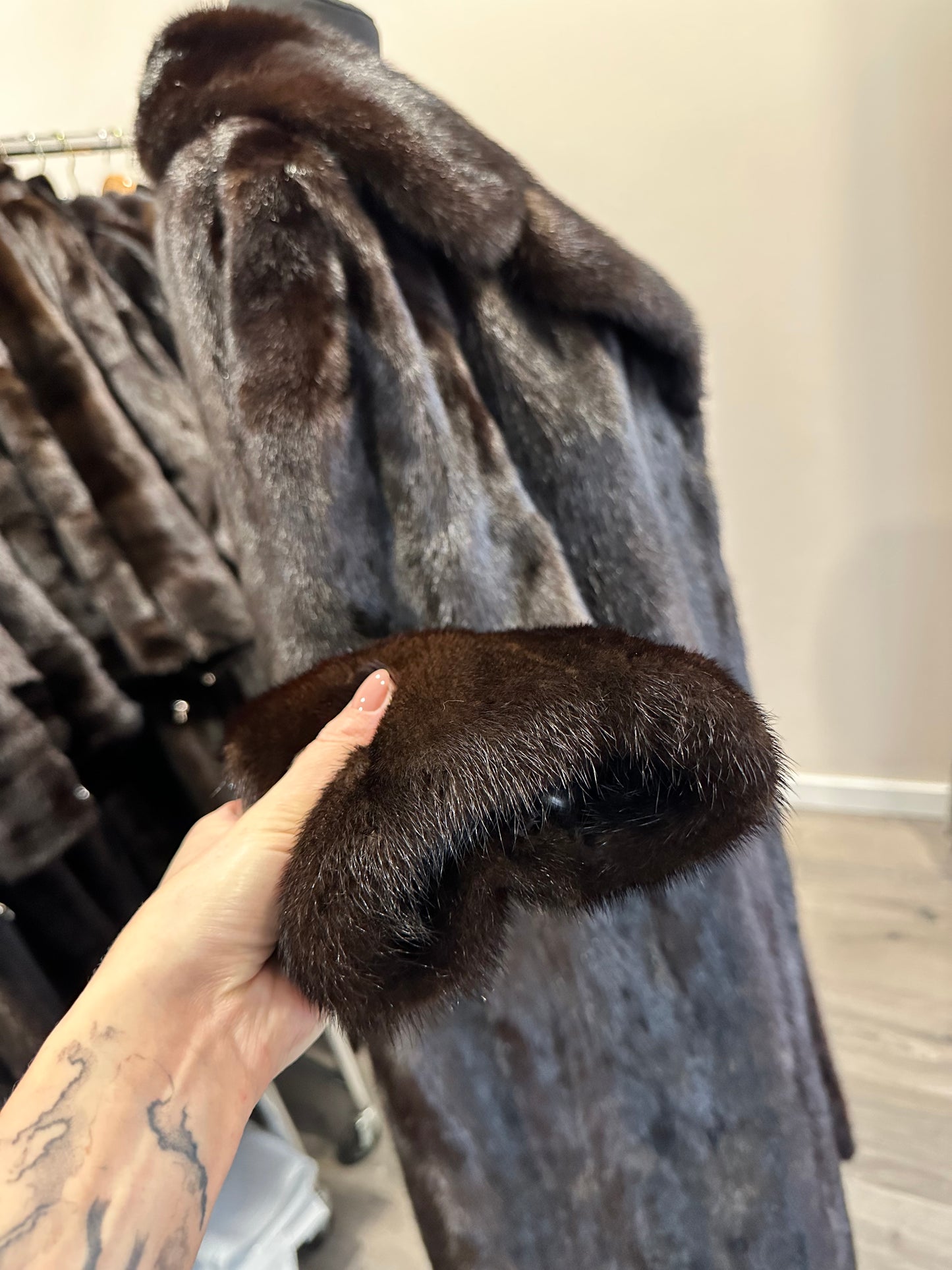 New 100% genuine real Natural mink fur coat jacket 1109829 size L dark brown