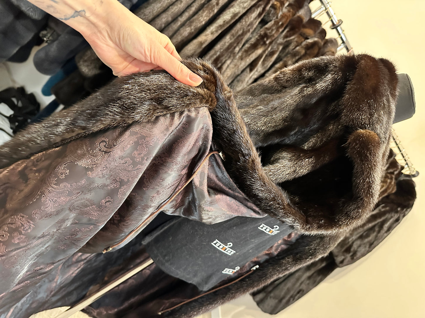 New 100% genuine real Natural mink fur coat jacket 1109829 size L dark brown