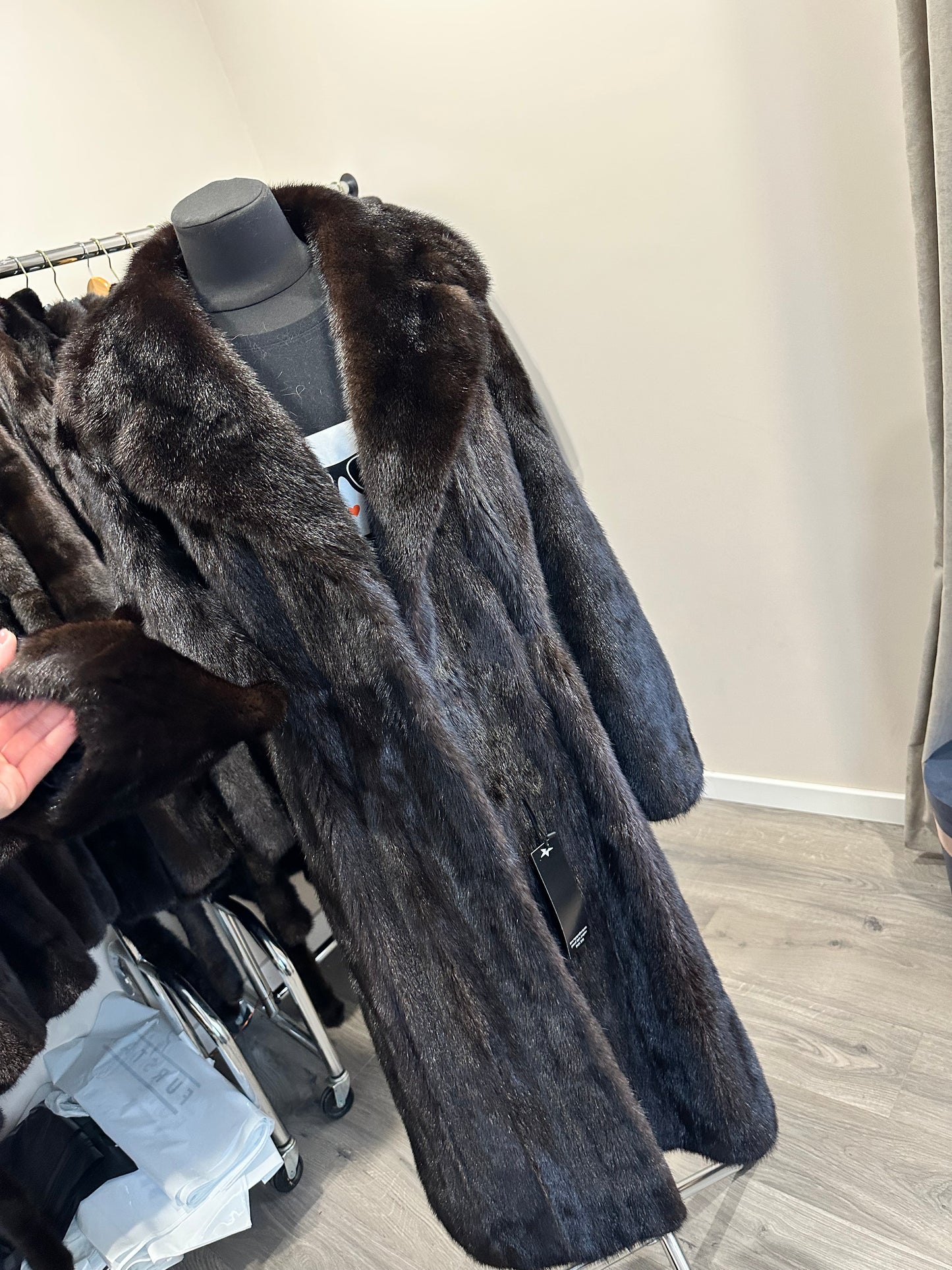 New 100% genuine real Natural mink fur coat jacket 1109829 size L dark brown
