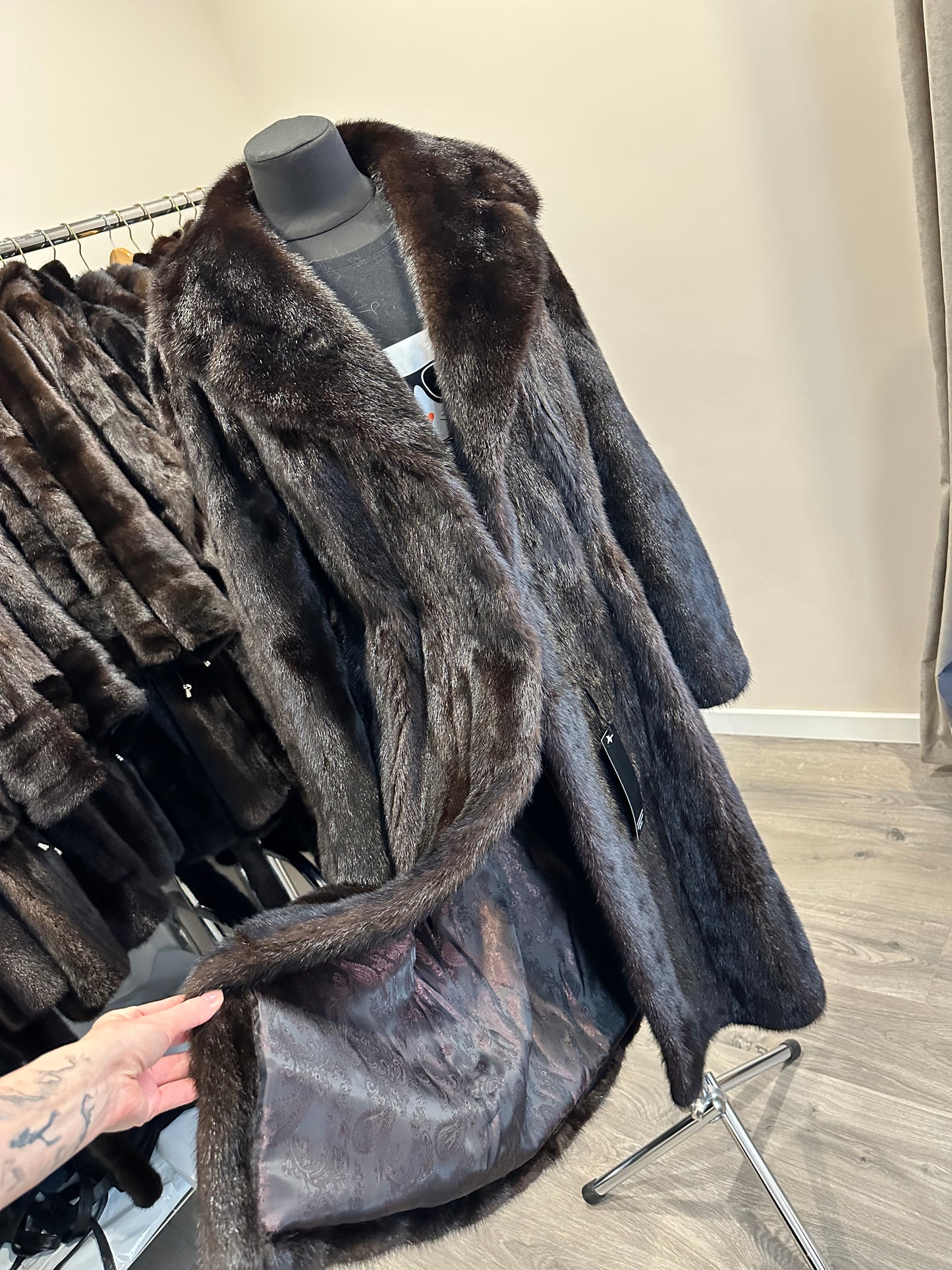 New 100% genuine real Natural mink fur coat jacket 1109829 size L dark brown